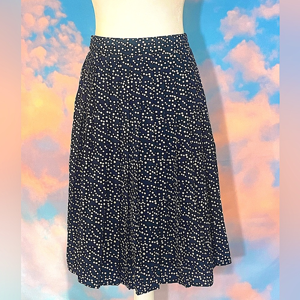 Classic and Pretty Navy/White Polka Dotted and Pleated A-line Skirt (Medium)